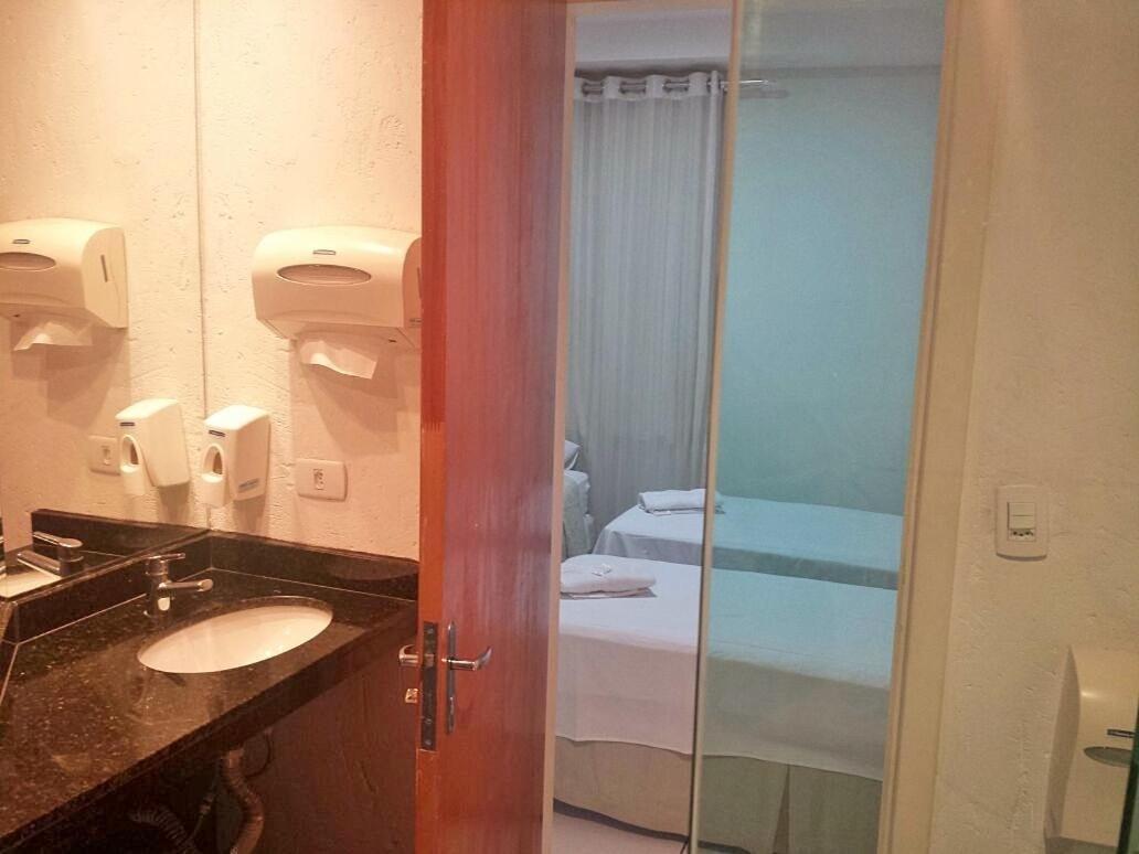 Hotel 1000 Пирасикаба Стая снимка